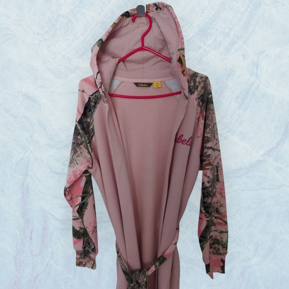Cabela's size Med Pink Camo Hooded Robe